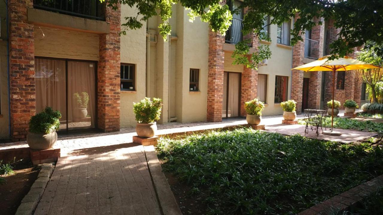 24 Onvrey Guest House Boksburg Eksteriør billede